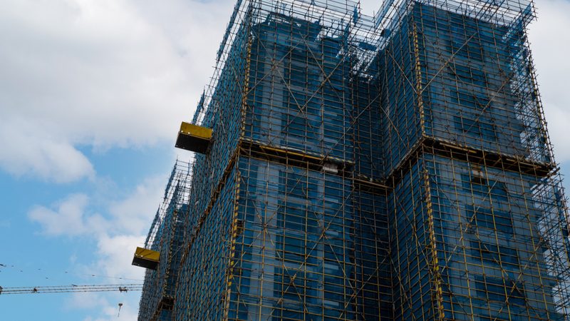 建筑工程施工资质加盟与挂靠：本质区别与合规要点